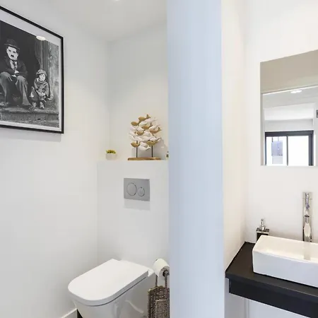 Ref 1432 - 3 Bedroom For Rent Centre Apartman *