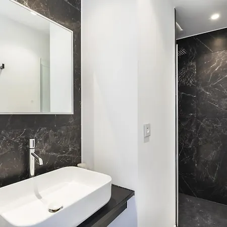 Apartman Ref 1432 - 3 Bedroom For Rent Centre